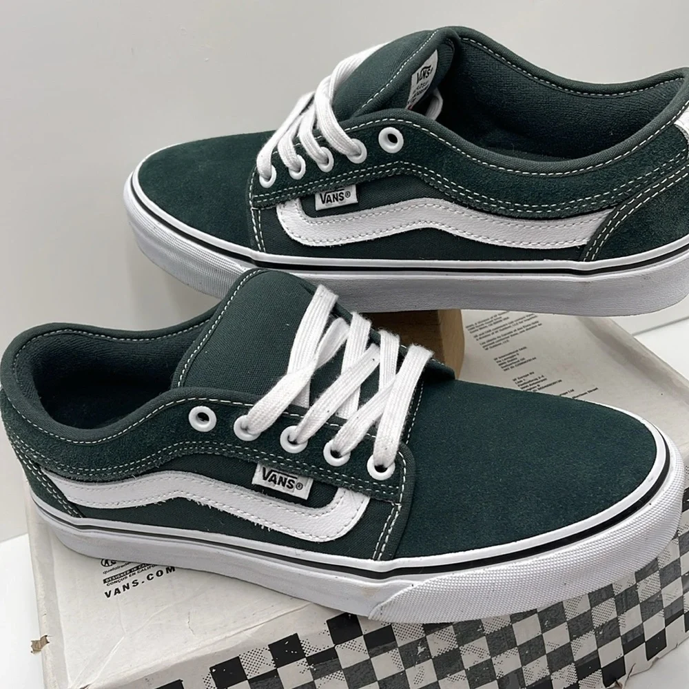 Vans Men’s Kyle Walker
Navy/Stv Navy
VN0A5JIENGJ
Sneakers - Picture 10 of 16